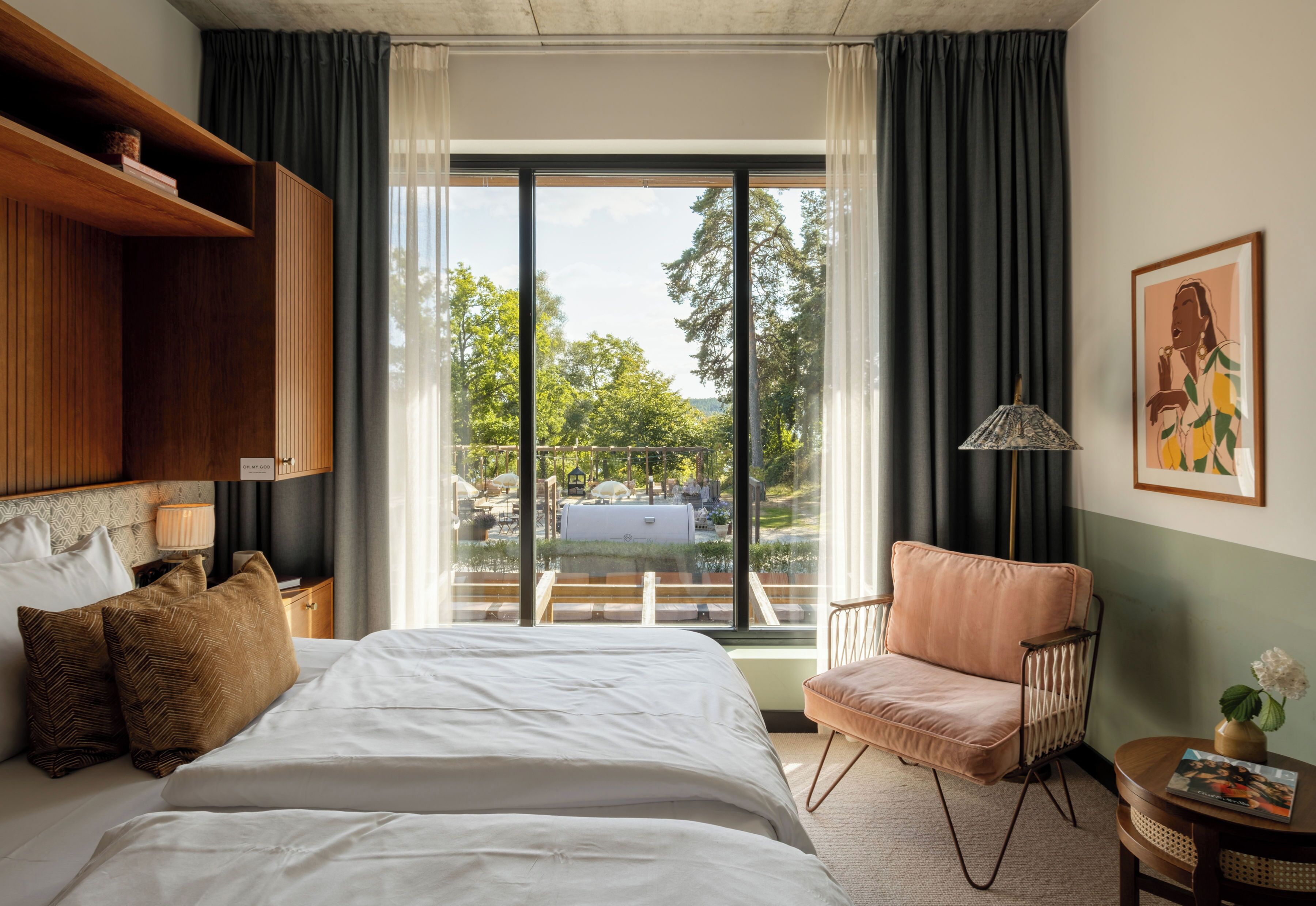 deluxe double room | 1 bedroom, premium bedding, pillow-top beds, minibar