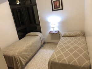 Superior Apartment | 2 bedrooms, blackout drapes, iron/ironing board, free WiFi - Catalina Norte Centro (Tucuman)