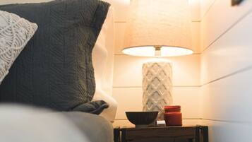 1 quarto, escrivaninha, ferros/tábuas de passar roupa, Wi-Fi