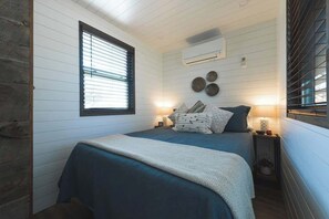 1 chambre, fer et planche à repasser, Wi-Fi, literie fournie