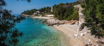 Holiday Home Secret Garden