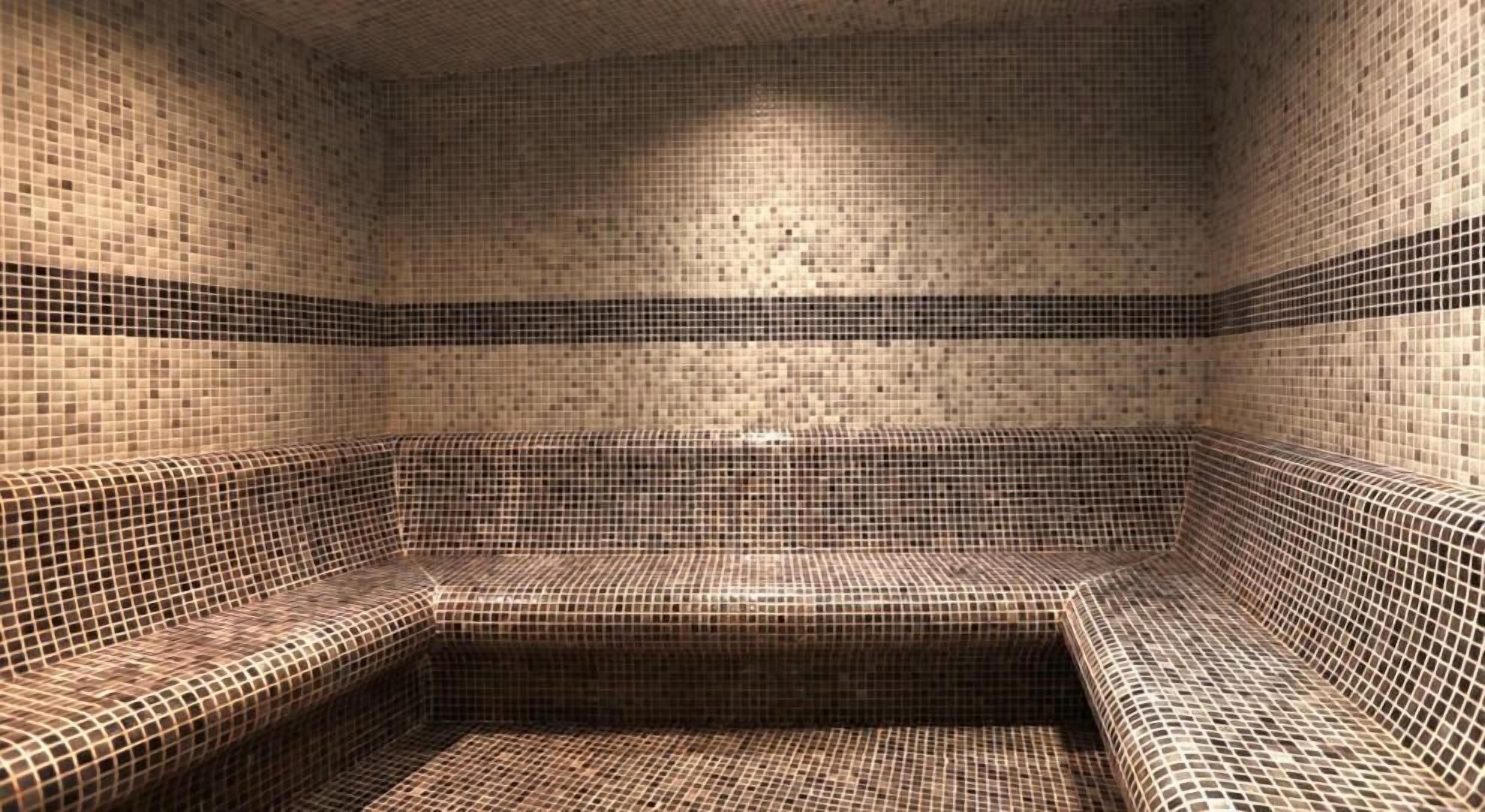 sauna, hot tub, steam room, hot springs/mineral springs