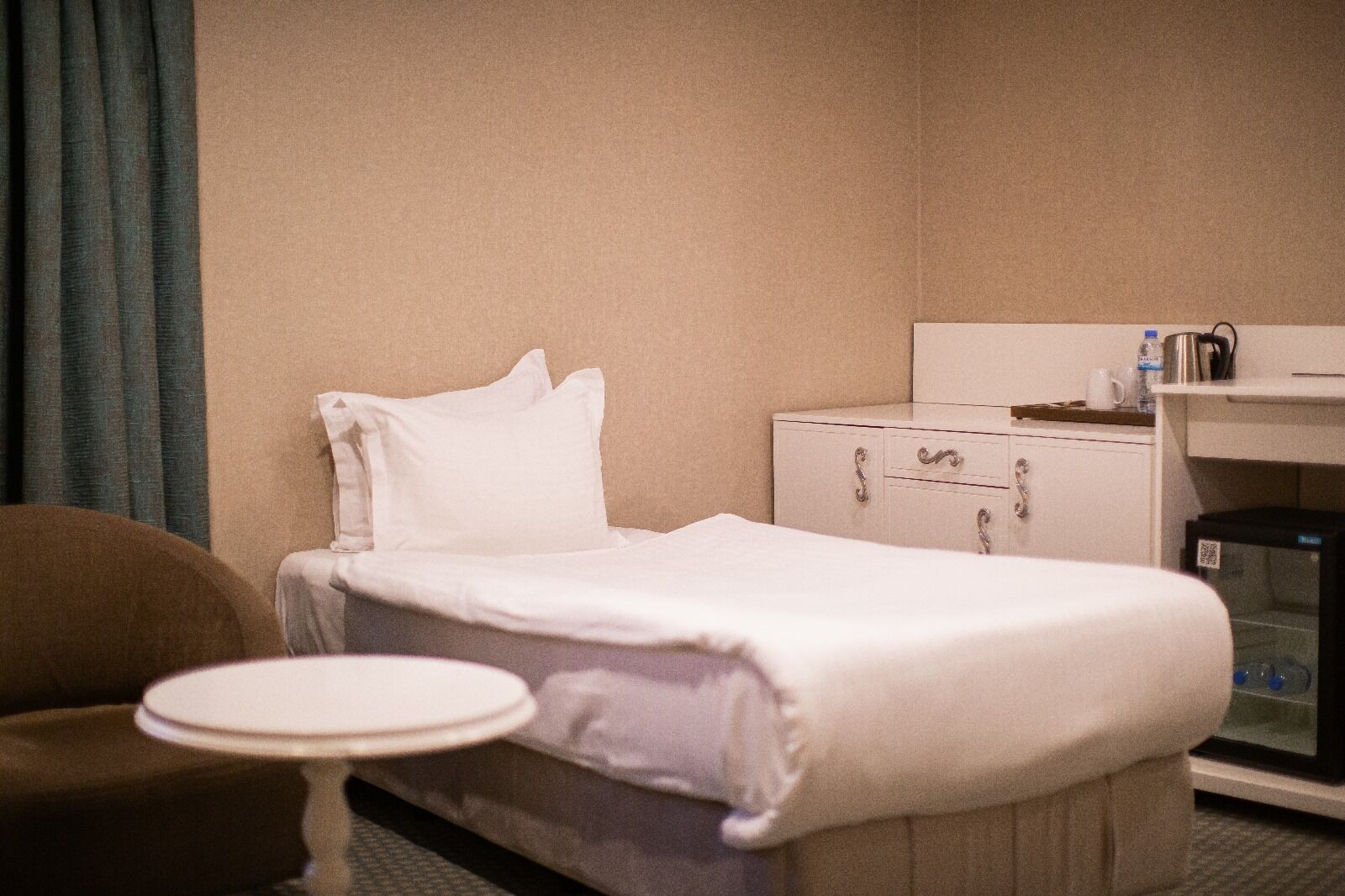 1 bedroom, premium bedding, down duvets, memory-foam beds