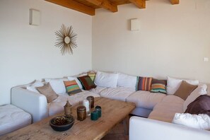 Living room - Old Tree Villa (Jelsa)