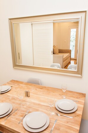 Appartement, 1 slaapkamer | Dineren in de kamer