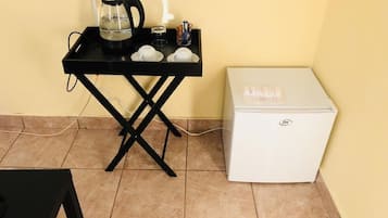 Superior Room, 1 King Bed | Room amenity