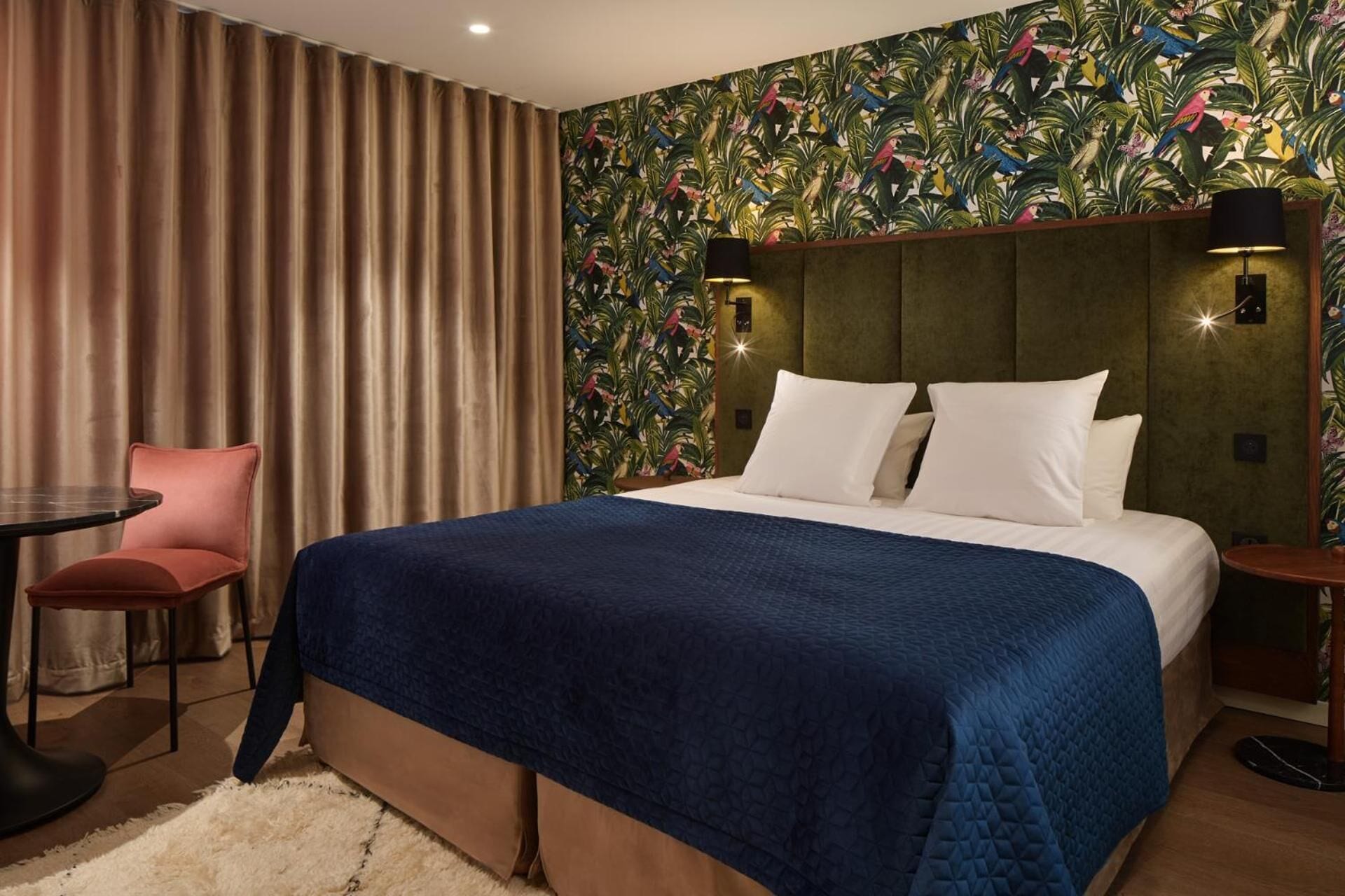 minibar, in-room safe, desk, laptop workspace