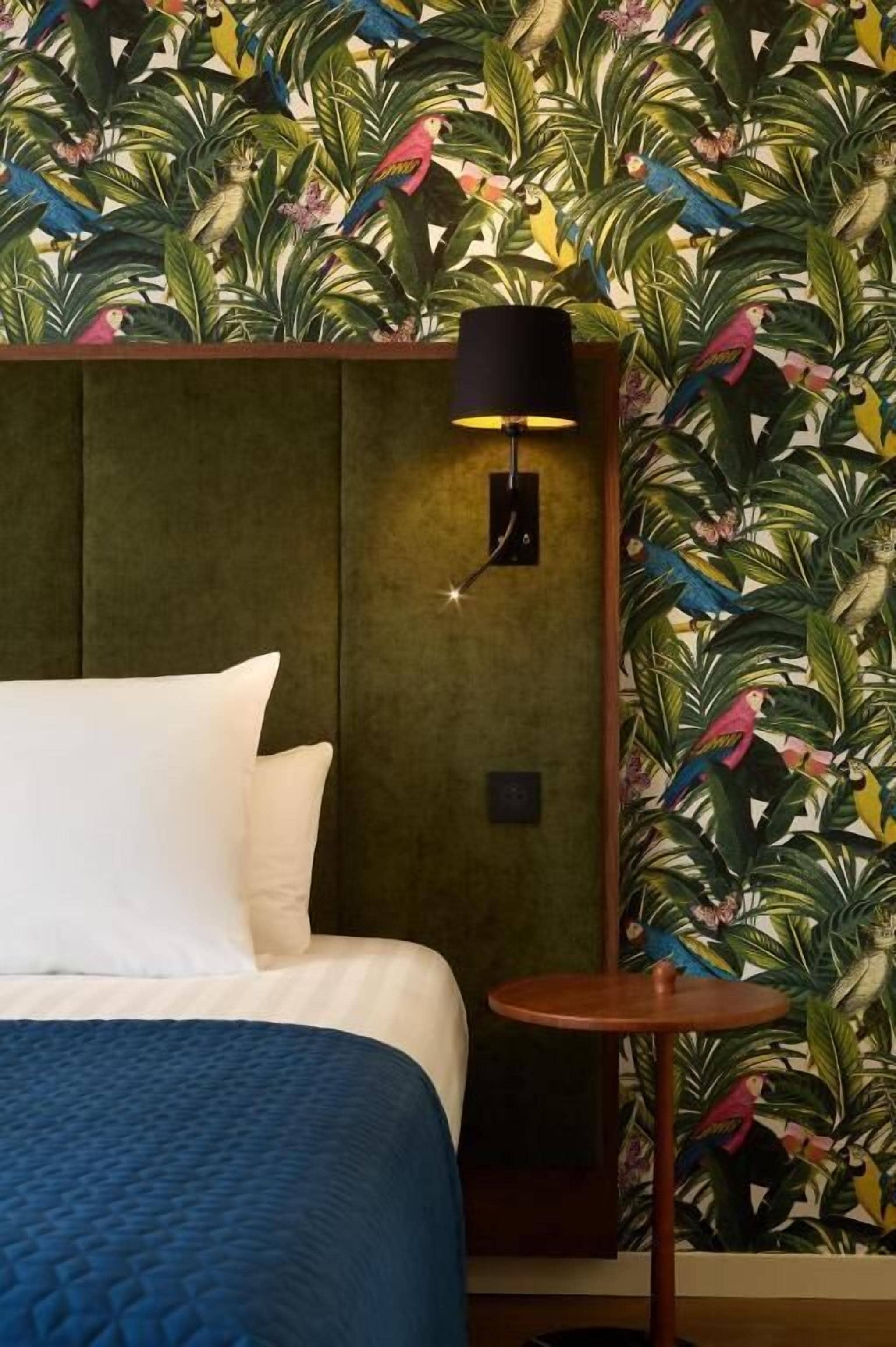 minibar, in-room safe, desk, laptop workspace