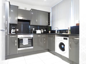 Deluxe Apartment | Private kitchen