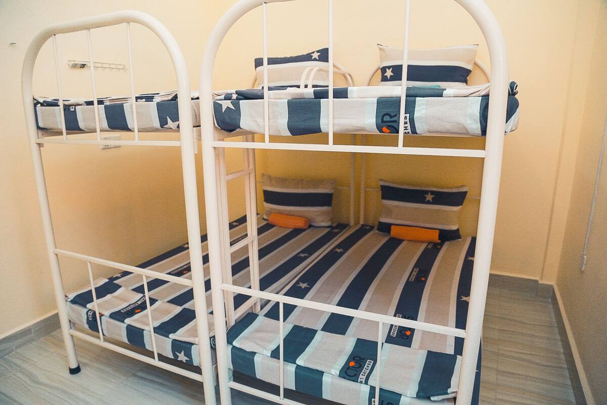 Free WiFi, bed sheets
