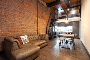 Apartment (207) | Living area - Portland Street Apartments (Manchester)