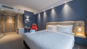 Standard Room, 1 Double Bed (Free Breakfast) | In-room safe, laptop workspace, blackout drapes, soundproofing