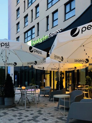 Front of property - Holiday Inn Express Warsaw - Mokotow by IHG (Warsaw)