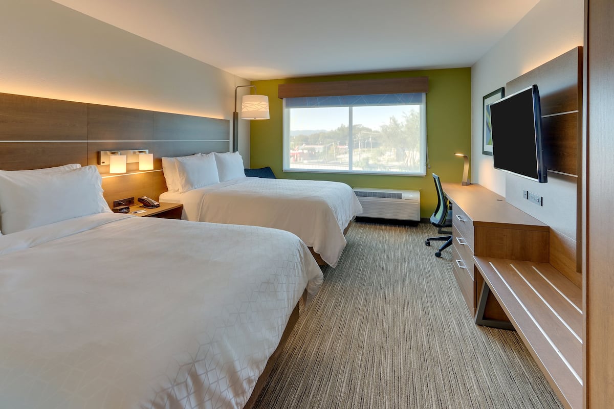 1 bedroom, hypo-allergenic bedding, in-room safe, desk