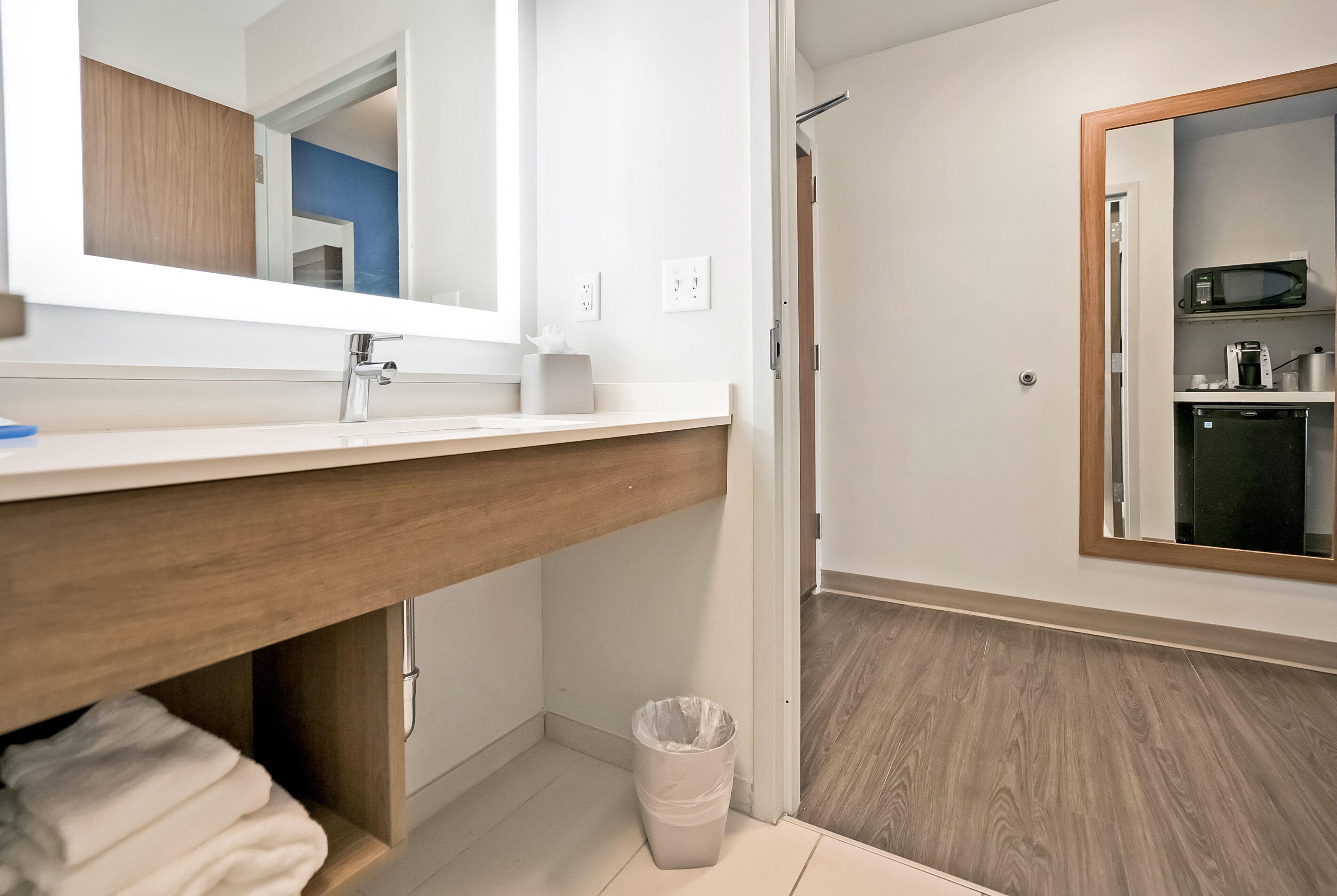 Photo - Holiday Inn Express Jacksonville South Bartram Prk by IHG