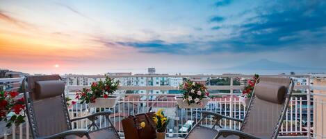 Junior-Suite, Meerblick | Blick auf die Stadt