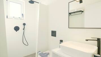 Design Villa, 2 Bedrooms, Private Pool | Bathroom | Shower, hair dryer, towels