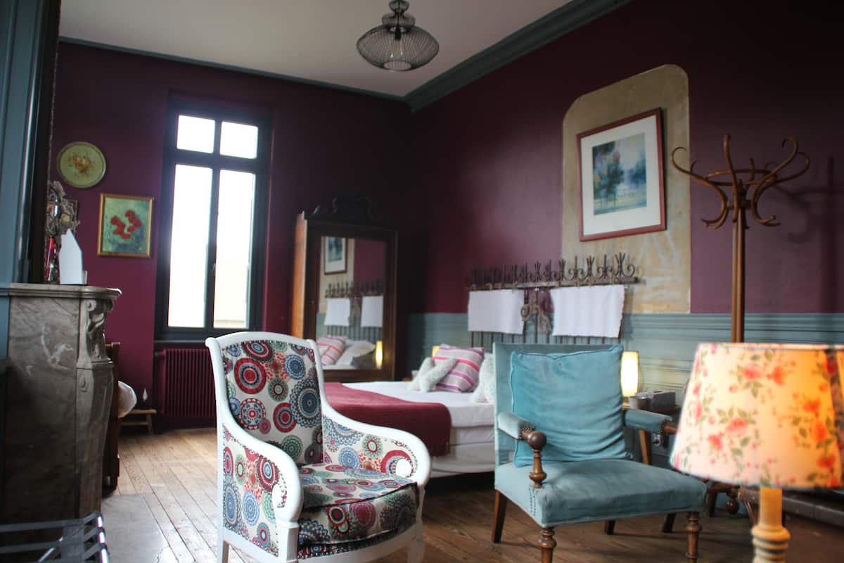 Triple Room (Bovary)