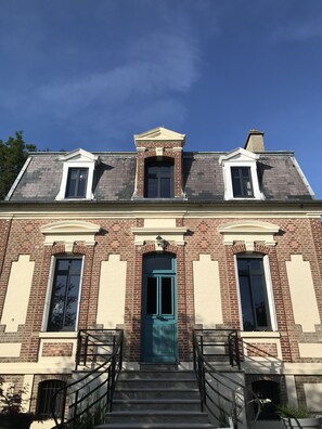 Exterior - La Maison Au Fil du Temps (Pont-Remy)
