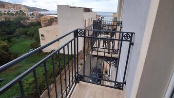 Chambre Double Deluxe, vue partielle sur la mer | Vue depuis le balcon