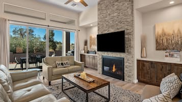 Smart TV, fireplace