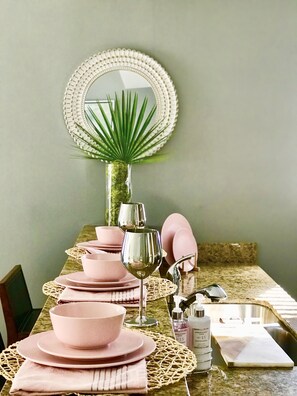 Dining - Green Retreat Garden Corner Suite & Professional Design with Natural Lighting (Providenciales)