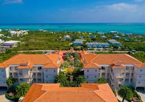 Exterior - Green Retreat Garden Corner Suite & Professional Design with Natural Lighting (Providenciales)