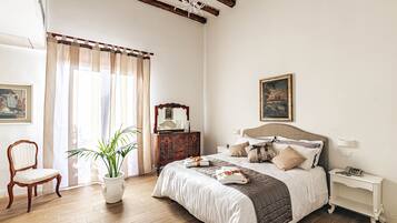 Décoration personnalisée, ameublement personnalisé, bureau