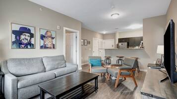 Televisión, oficina