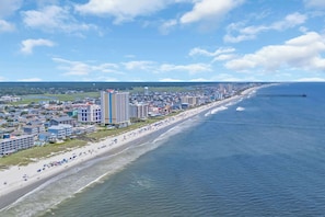 Beach nearby - Tilghman Resort Sea View w Lazy River & Indoor Pool (North Myrtle Beach)