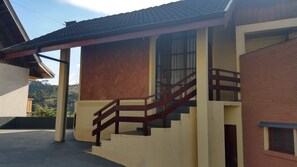 Property entrance - Chalé aconchegante (Campos do Jordão)