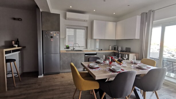 Family House | Private kitchen - Guest house Greta (Tribunj)