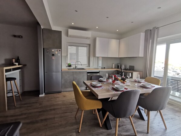 Family House | Private kitchen | Full-sized fridge, microwave, oven, stovetop - Guest house Greta (Tribunj)