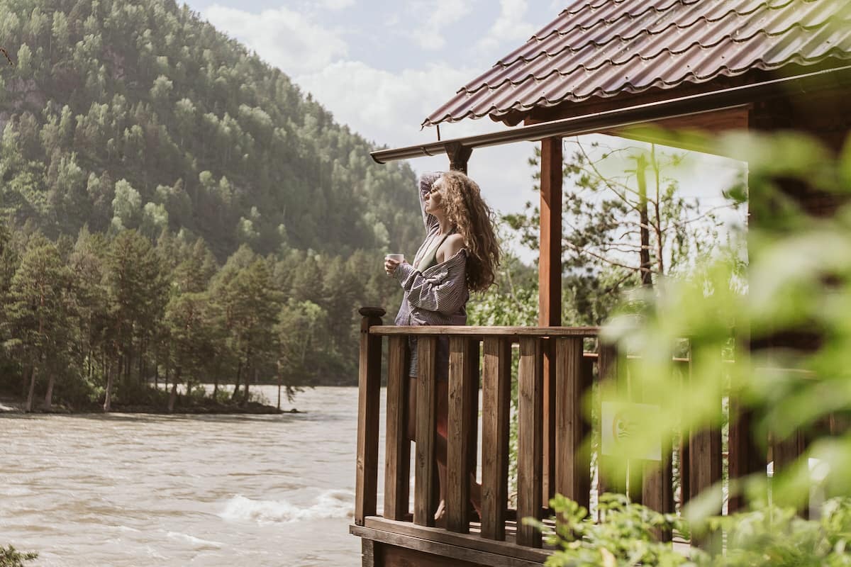 Cabaña panorámica, vistas al río | 1 dormitorio, ropa de cama de alta calidad, cunas gratuitas