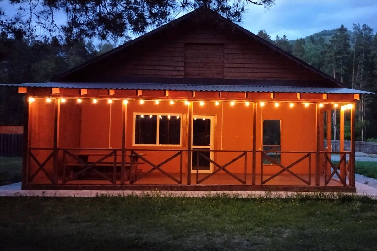 Cabaña familiar, vistas a la montaña | 1 dormitorio, ropa de cama de alta calidad, cunas gratuitas