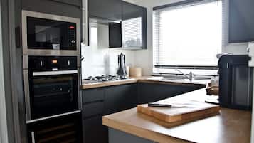 Apartemen Superior, ensuite (With Hot Tub) | Dapur bersama