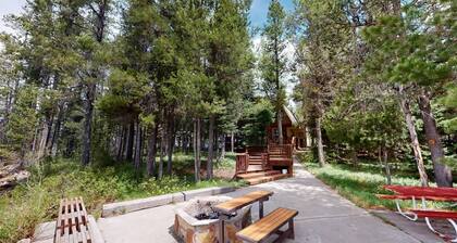 LAKESHORE RETREAT⭐️FREE WIFI & TRASH PICK-UP YKSITYISKOHTEINEN VENEKORUSOLKO NUKKUT 14 5BR 3BA