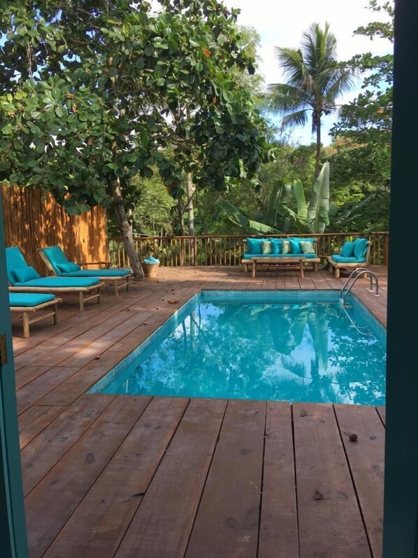 Outdoor pool, sun loungers - Anbê Hospedaria (Porto Seguro)