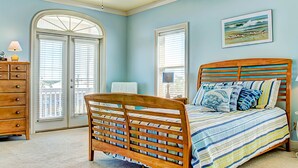 Unclassified image, 2 of 27, button - Dog-friendly Home With Amazing Views & Spacious Deck (Dauphin Island)