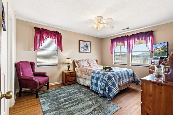 4 bedrooms, iron/ironing board, free WiFi - High Tide - A Fisherman's Delight: 4 BR Channel Home w/ Boat Ramp in Cherry Grove (North Myrtle Beach)
