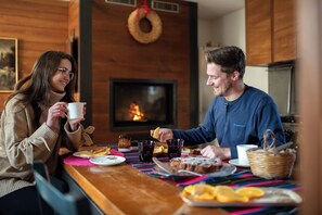 Dining - Pettirosso apartment (Teolo)