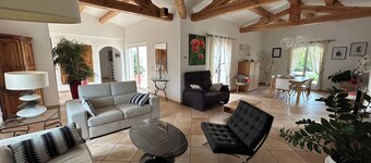Villa Cigalo zwischen Zikaden und Mohn