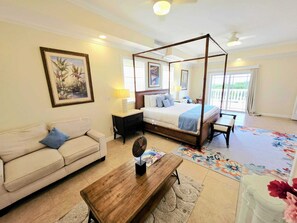 5 habitaciones, escritorio y tabla de planchar con plancha 