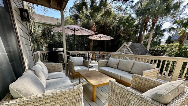Property grounds - SEA PINES, 3RD ROW BEACH HOUSE, GREAT LOCATION, NEWLY RENOVATED MAIN AREA (Hilton Head Island)