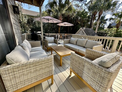 SEA PINES, 3RD ROW BEACH HOUSE, GREAT LOCATION, NEWLY RENOVATED MAIN AREA