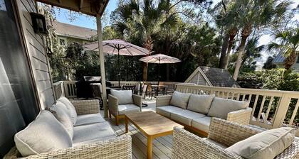 SEA PINES, 3RD ROW BEACH HOUSE, GREAT LOCATION, NEWLY RENOVATED MAIN AREA