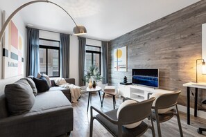 Smart TV, fireplace, offices