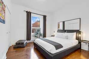 4 bedrooms, desk, iron/ironing board, travel crib