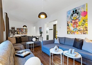 Smart TV, offices
