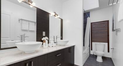 Liv MTL* 60% Off * Chic 3 Spacious 4BR | Large Family Retreat + Rooftop Oasis + Office + Pets Stay Free!